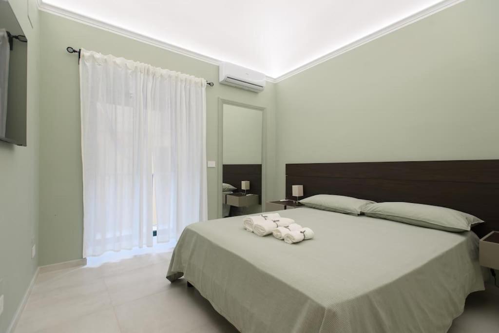Alessia Holiday House 90Mq Salerno Centro Kültér fotó